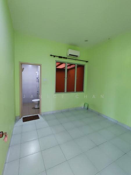 Rumah Kluster untuk Disewa di Johor Bahru (Johor) - Janice Chan - Bathroom - PropertyGuru.com.my