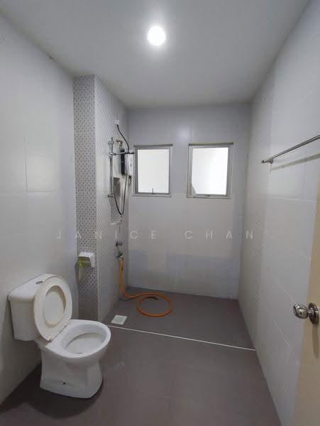 Rumah Kluster untuk Disewa di Johor Bahru (Johor) - Janice Chan - Bathroom - PropertyGuru.com.my