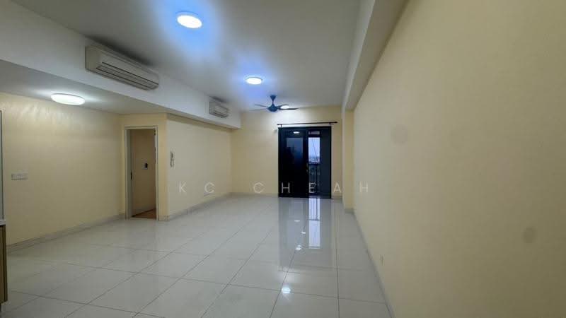 Kediaman Servis untuk Disewa di Radia Residences - KC Cheah - Living Room - PropertyGuru.com.my