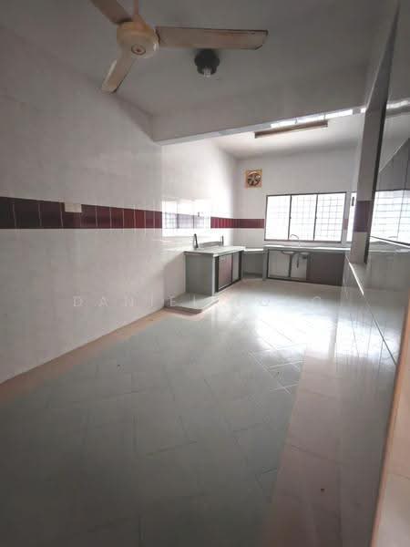 2-storey Terraced House for Sale in Taman Pontian Jaya (Pontian) - Daniel Yong - Kitchen - PropertyGuru.com.my