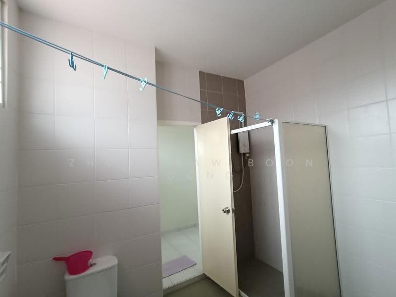 3-storey Terraced House for Rent in Sungai Ara (Penang) - Zhonl Saw Boon Loong - Bathroom - PropertyGuru.com.my