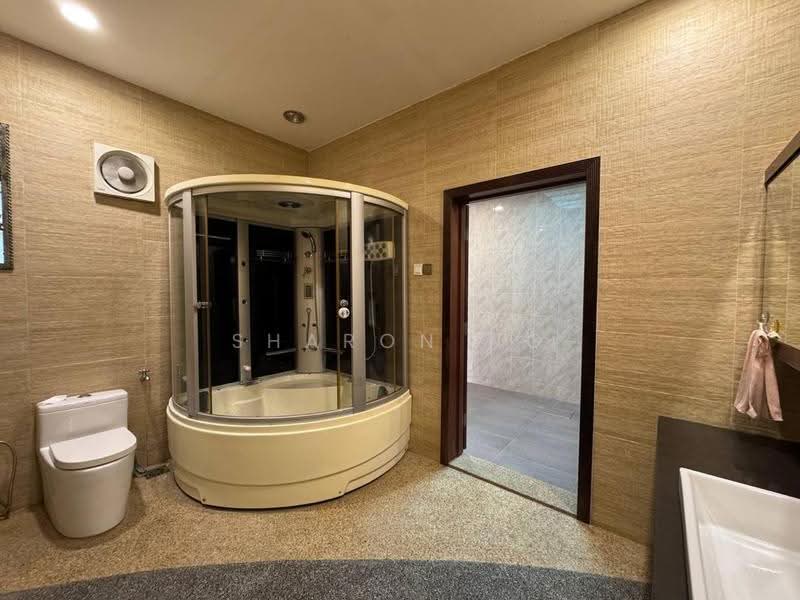 Semi-Detached House for Sale in Taman Impian Emas (Skudai) - Sharon Ng - Bathroom - PropertyGuru.com.my