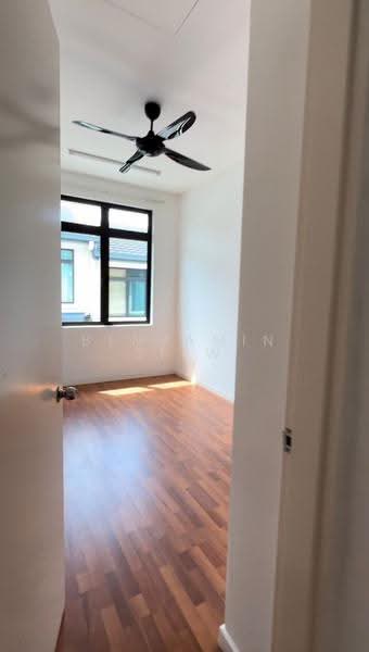 Rumah Teres 2-Tingkat untuk Dijual di Eco Majestic (Semenyih) - Benjamin Siew - Bedroom - PropertyGuru.com.my