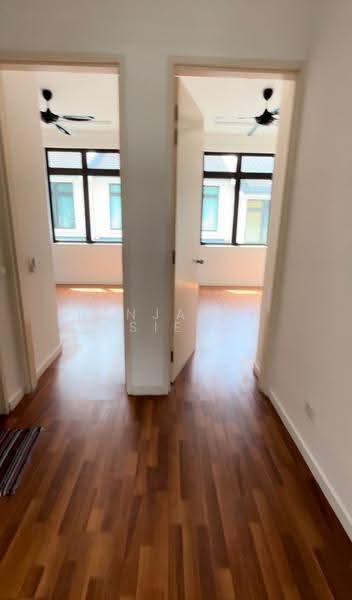 Rumah Teres 2-Tingkat untuk Dijual di Eco Majestic (Semenyih) - Benjamin Siew - Corridor - PropertyGuru.com.my