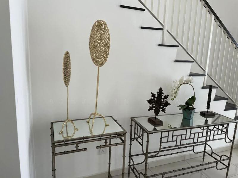 Rumah Teres 2-Tingkat untuk Dijual di Eco Majestic (Semenyih) - Benjamin Siew - Entrance - PropertyGuru.com.my