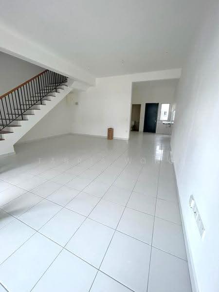 2-storey Terraced House for Sale in Bandar Bukit Tinggi (Klang) - Tabris Wong - Living Room - PropertyGuru.com.my