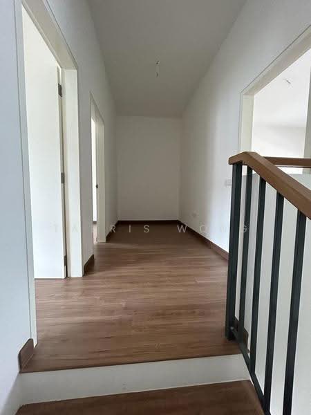 2-storey Terraced House for Sale in Bandar Bukit Tinggi (Klang) - Tabris Wong - Corridor - PropertyGuru.com.my