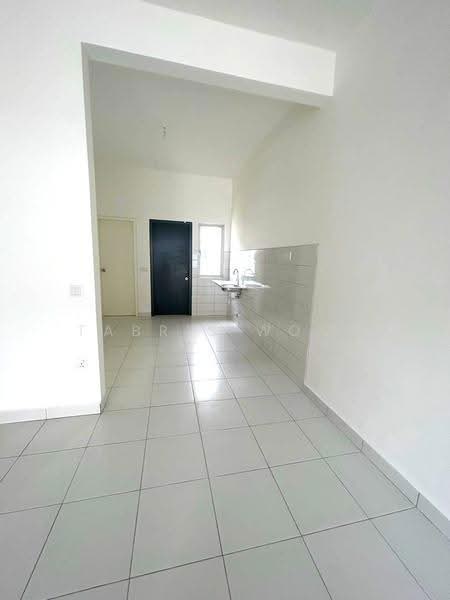 2-storey Terraced House for Sale in Bandar Bukit Tinggi (Klang) - Tabris Wong - Kitchen - PropertyGuru.com.my