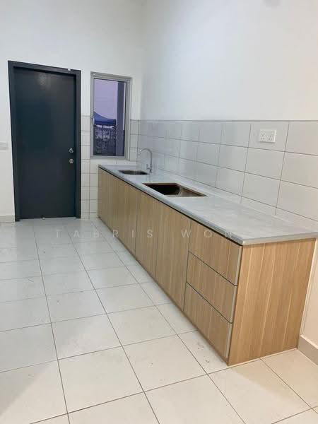 2-storey Terraced House for Sale in Bandar Bukit Tinggi (Klang) - Tabris Wong - Kitchen - PropertyGuru.com.my