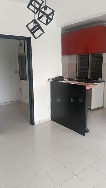 Pangsapuri untuk Dijual di Villa Krystal @ Bandar Selesa Jaya - Jayden Ng - Kitchen - PropertyGuru.com.my