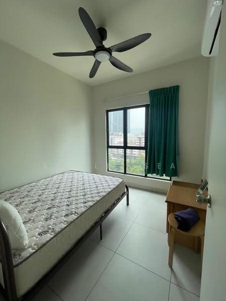 Kediaman Servis untuk Dijual di Majestic Maxim - Shirley Sea - Bedroom - PropertyGuru.com.my