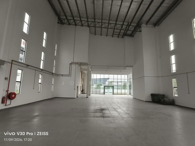 Detached Factory for Rent in Taman Sains Selangor (Kota Damansara) - John Tan - Interior - PropertyGuru.com.my