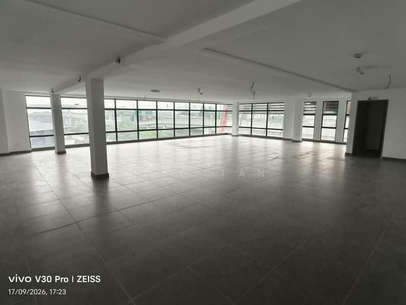 Detached Factory for Rent in Taman Sains Selangor (Kota Damansara) - John Tan - Interior - PropertyGuru.com.my