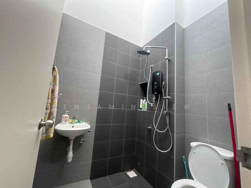 Rumah Teres 2-Tingkat untuk Dijual di Eco Forest (Semenyih) - Benjamin Siew - Bathroom - PropertyGuru.com.my