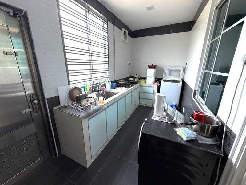 2-storey Terraced House for Sale in Nusa Sentral (Iskandar Puteri (Nusajaya)) - Karl Lim - Kitchen - PropertyGuru.com.my