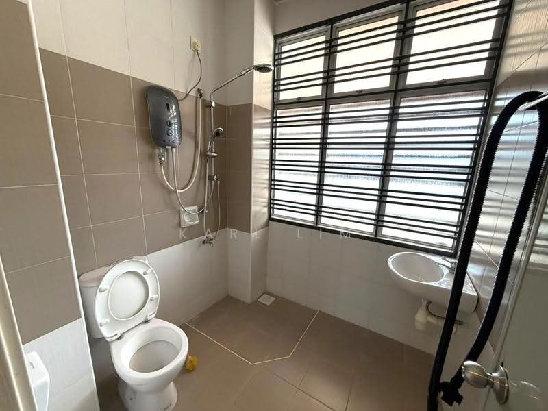 2-storey Terraced House for Sale in Nusa Sentral (Iskandar Puteri (Nusajaya)) - Karl Lim - Bathroom - PropertyGuru.com.my