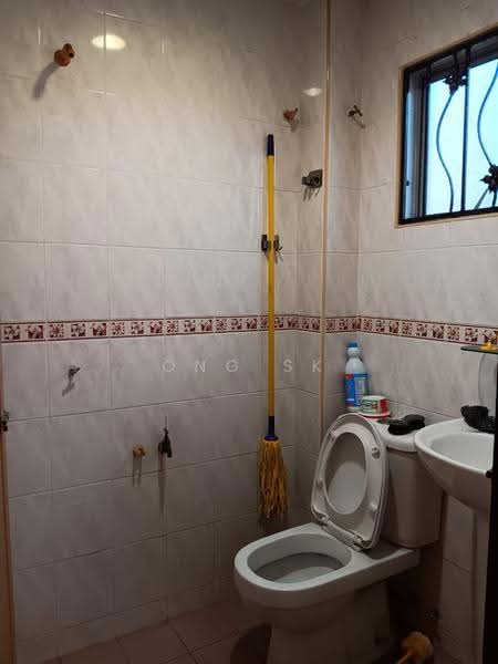 Rumah Teres 2-Tingkat untuk Dijual di Bandar Sri Damansara (Selangor) - Ong SK - Bathroom - PropertyGuru.com.my
