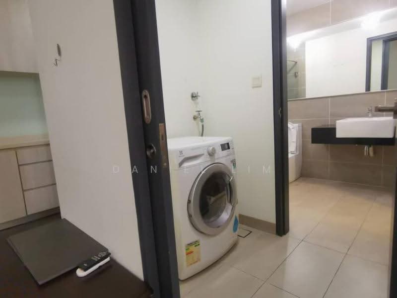 Apartment for Rent at V Residence Suites @ Sunway Velocity - Daniel Lim - Bathroom - PropertyGuru.com.my