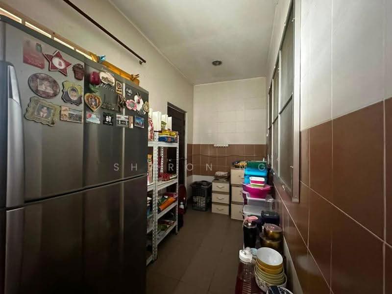 Rumah Teres 1-Tingkat untuk Dijual di Taman Ungku Tun Aminah (Skudai) - Sharon Ng - Kitchen - PropertyGuru.com.my