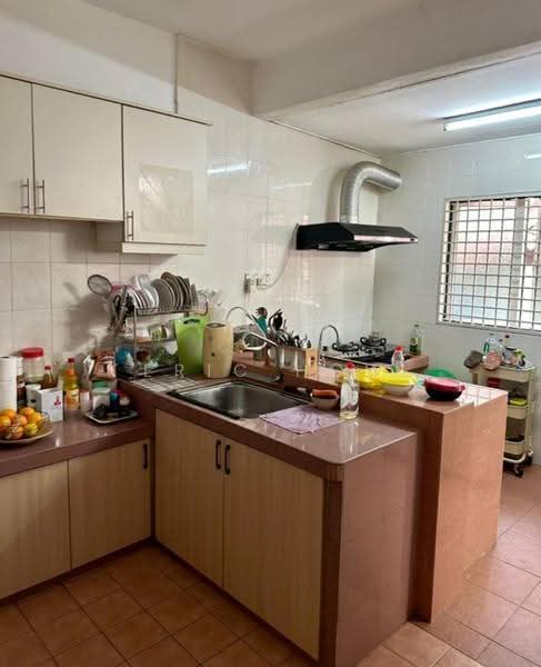 Rumah Teres 2-Tingkat untuk Disewa di Puchong (Selangor) - Eric How - Kitchen - PropertyGuru.com.my