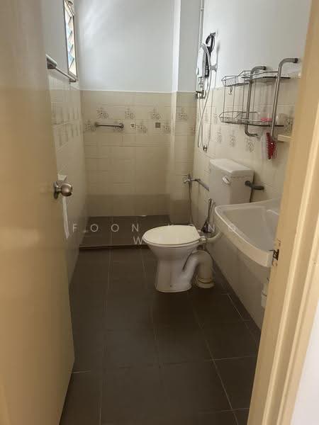 2-storey Terraced House for Rent in Sri Petaling (Kuala Lumpur) - Shirley Wai - Bathroom - PropertyGuru.com.my