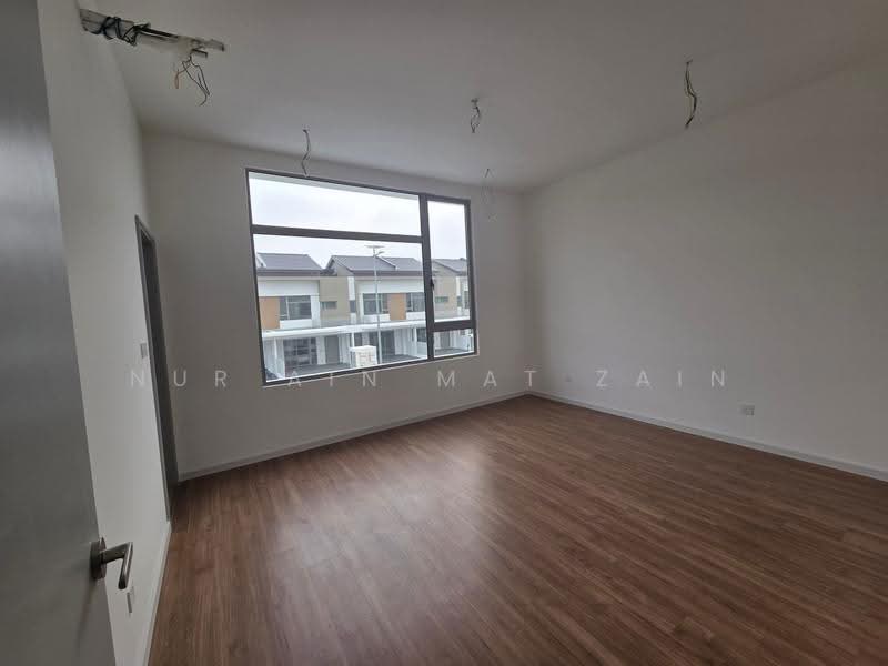 Rumah Teres 2-Tingkat untuk Dijual di Banting (Selangor) - Nur Ain Mat Zain - PropertyGuru.com.my