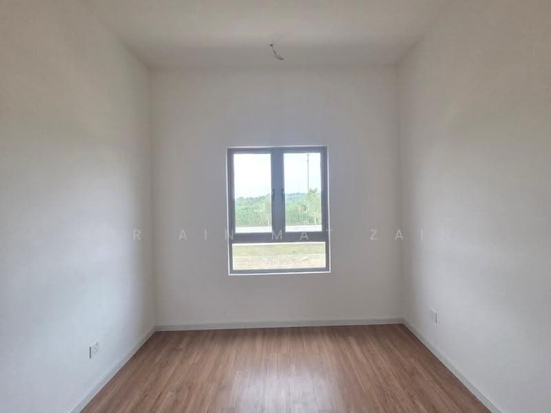 Rumah Teres 2-Tingkat untuk Dijual di Banting (Selangor) - Nur Ain Mat Zain - PropertyGuru.com.my