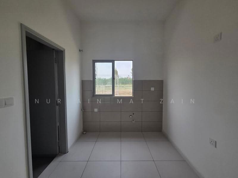 Rumah Teres 2-Tingkat untuk Dijual di Banting (Selangor) - Nur Ain Mat Zain - PropertyGuru.com.my