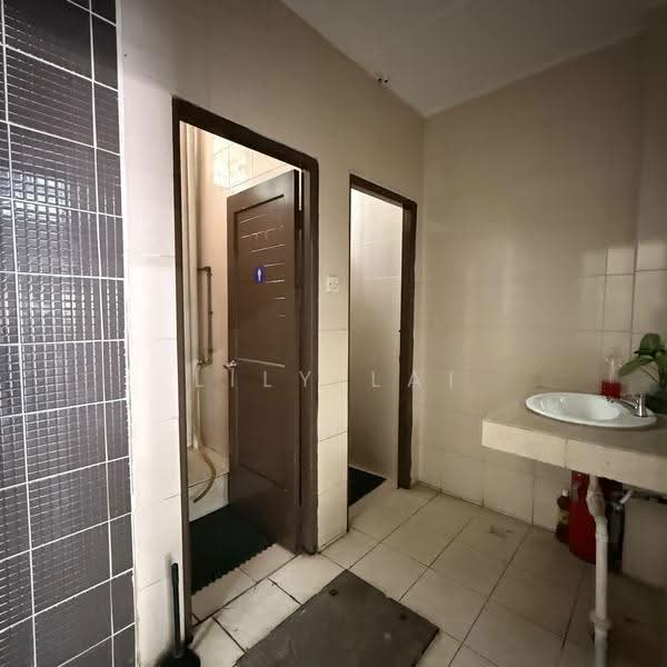 Shop for Rent in Kuching (Sarawak) - Lily Lai - PropertyGuru.com.my