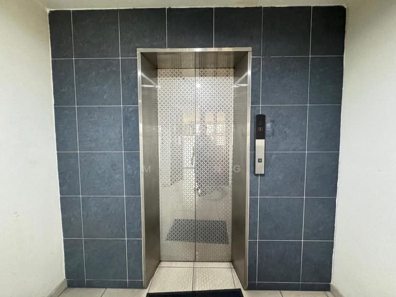 Warehouse for Rent in Nibong Tebal (Penang) - Max Ng - Corridor - PropertyGuru.com.my