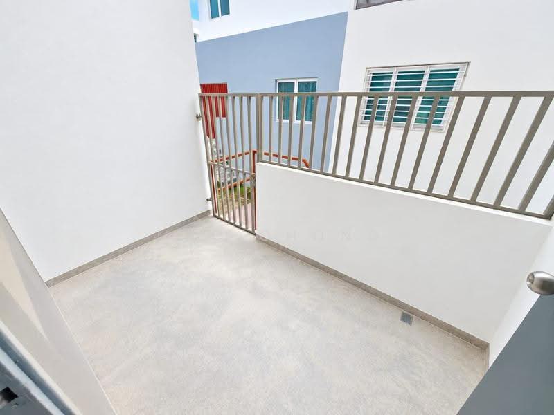 Terraced House for Sale in Taman Semenyih Mewah (Semenyih) - Mac Chong - Exterior - PropertyGuru.com.my
