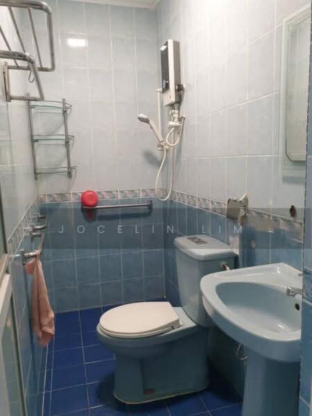 Rumah Teres 1-Tingkat untuk Dijual di SS14 (Subang Jaya) - Jocelin Lim - Bathroom - PropertyGuru.com.my