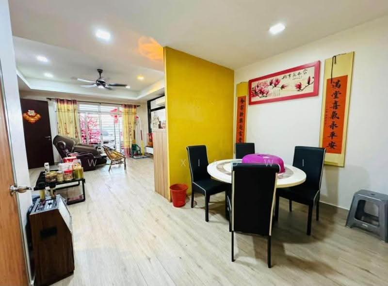 Rumah Teres 2-Tingkat untuk Dijual di Kota Emerald (Rawang) - Kwong Xiao Wei - Living Room - PropertyGuru.com.my