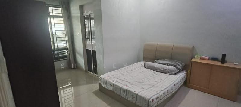 Semi-Detached House for Sale in Taman Melodies (Johor Bahru) - Shirley Haw - Bedroom - PropertyGuru.com.my