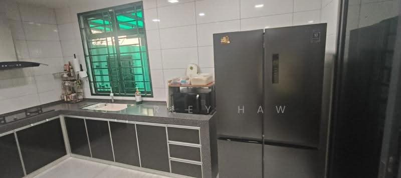 Semi-Detached House for Sale in Taman Melodies (Johor Bahru) - Shirley Haw - Kitchen - PropertyGuru.com.my
