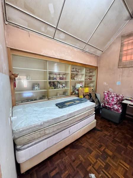 Rumah Teres 1.5-Tingkat untuk Dijual di Taman Pelangi Indah (Ulu Tiram) - Karl Lim - Bedroom - PropertyGuru.com.my