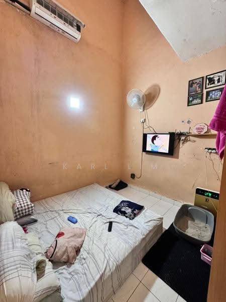 Rumah Teres 1.5-Tingkat untuk Dijual di Taman Pelangi Indah (Ulu Tiram) - Karl Lim - Bedroom - PropertyGuru.com.my