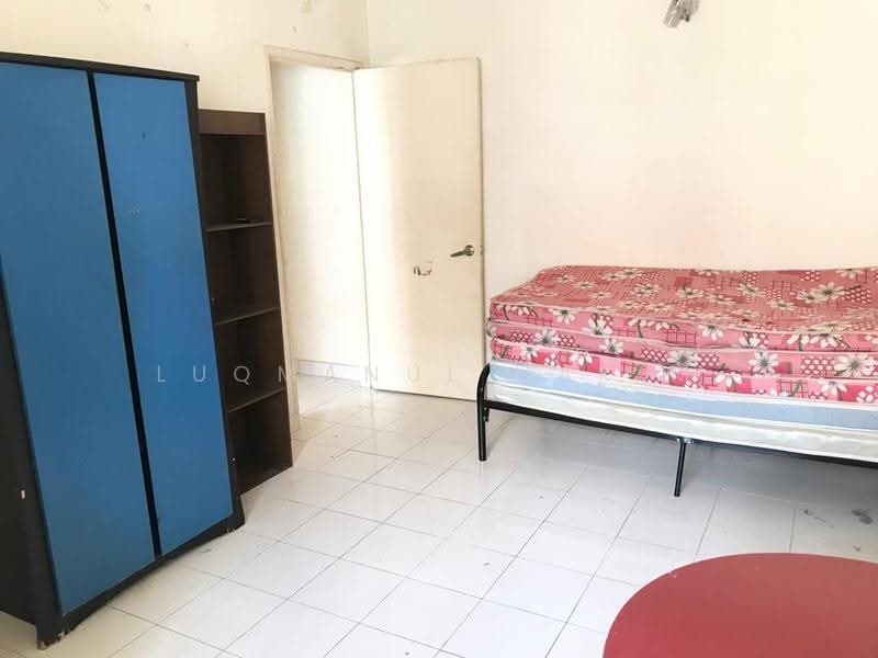 Rumah Teres 2.5-Tingkat untuk Dijual di Bandar Putra Permai (Seri Kembangan) - Luqmanul Hakim - Bedroom - PropertyGuru.com.my