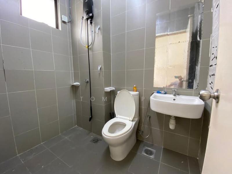 Rumah Teres 2-Tingkat untuk Dijual di M Residence 2 (Rawang) - Tom Yip - Bathroom - PropertyGuru.com.my