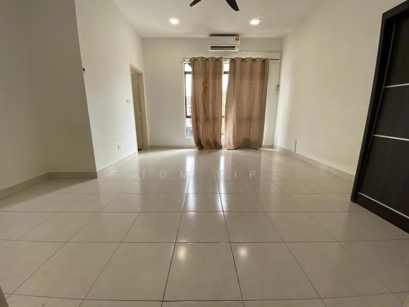 Rumah Teres 2-Tingkat untuk Dijual di M Residence 2 (Rawang) - Tom Yip - Living Room - PropertyGuru.com.my
