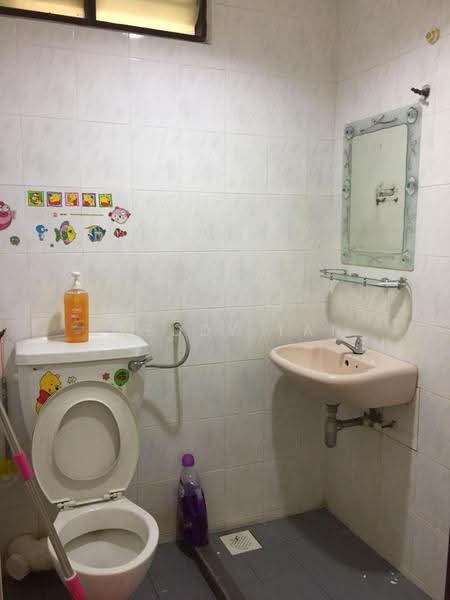 Apartment for Rent at Taman Jubilee Phase 5 - Freddy Tan - Bathroom - PropertyGuru.com.my