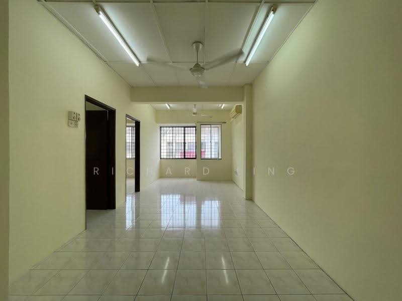 Rumah Flat untuk Dijual di Megan Setapak - Richard Ling - Living Room - PropertyGuru.com.my