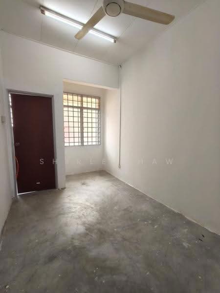 Rumah Teres 2-Tingkat untuk Dijual di Taman Bukit Tiram (Ulu Tiram) - Shirley Haw - Interior - PropertyGuru.com.my