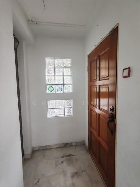 2-storey Terraced House for Rent in Kota Kemuning (Shah Alam) - Chloe Tan - Entrance - PropertyGuru.com.my