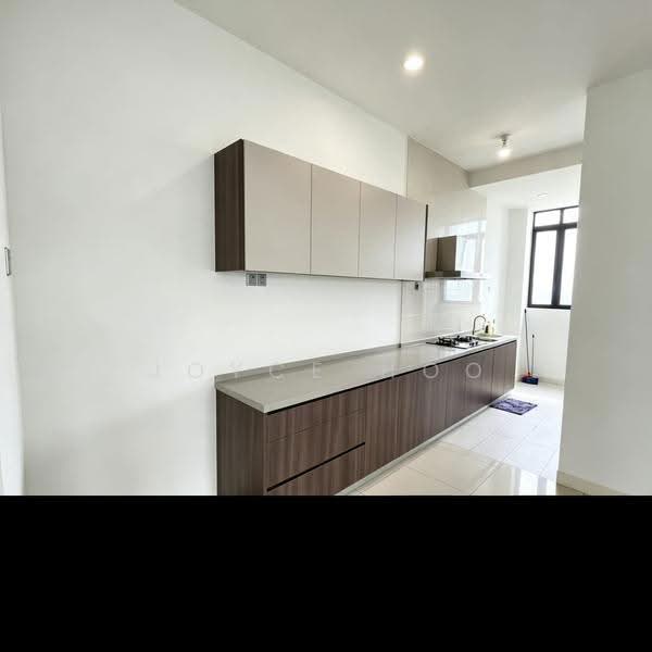 Kondominium untuk Dijual di Seri Puteri Hills Town Villa & Condominium - Joyce Hoo - Kitchen - PropertyGuru.com.my