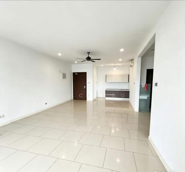 Kondominium untuk Dijual di Seri Puteri Hills Town Villa & Condominium - Joyce Hoo - Living Room - PropertyGuru.com.my