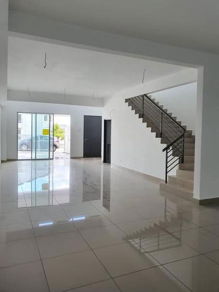 3-storey Terraced House for Sale in Semenyih (Selangor) - TZE YEE - Living Room - PropertyGuru.com.my
