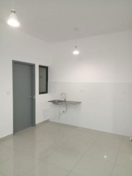 Kediaman Servis untuk Disewa di Parkland Residence @ Kajang 2 - Annie Lee - Kitchen - PropertyGuru.com.my