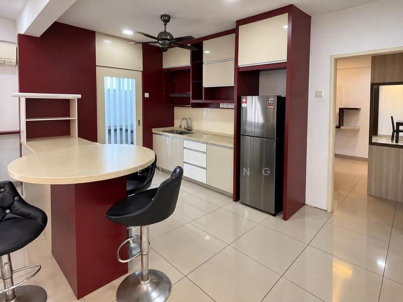 Kondominium untuk Dijual di First Residence (Residensi Unggul) - Yen Ching - Kitchen - PropertyGuru.com.my