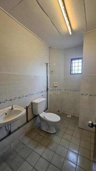 Terraced House for Rent in Bandar Puteri Klang (Klang) - Tabris Wong - Bathroom - PropertyGuru.com.my